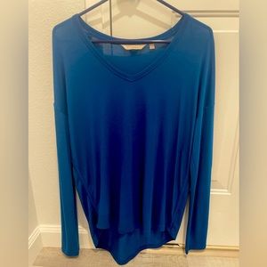 Athleta long sleeve top